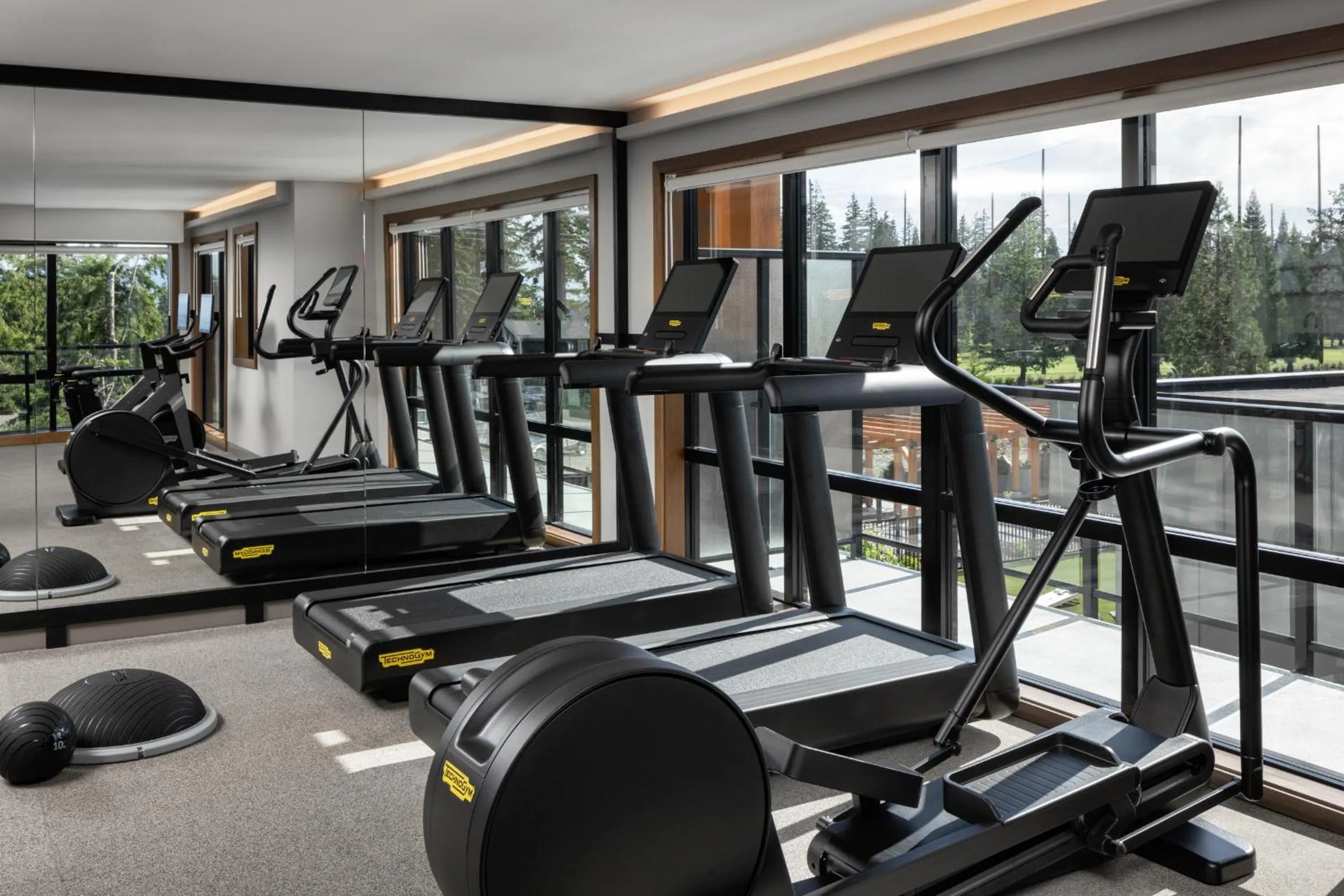 Fitness centre/facilities in Naturally Pacific Resort