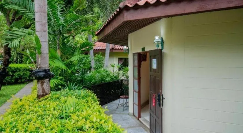 Hyton Leelavadee Hotel