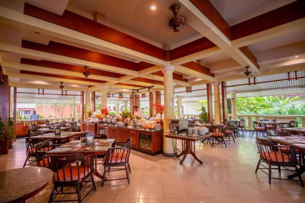 Hyton Leelavadee Hotel