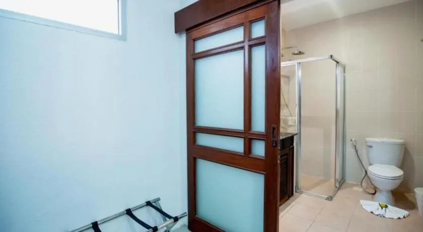 Hyton Leelavadee Hotel