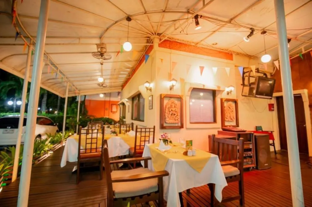 Hyton Leelavadee Hotel