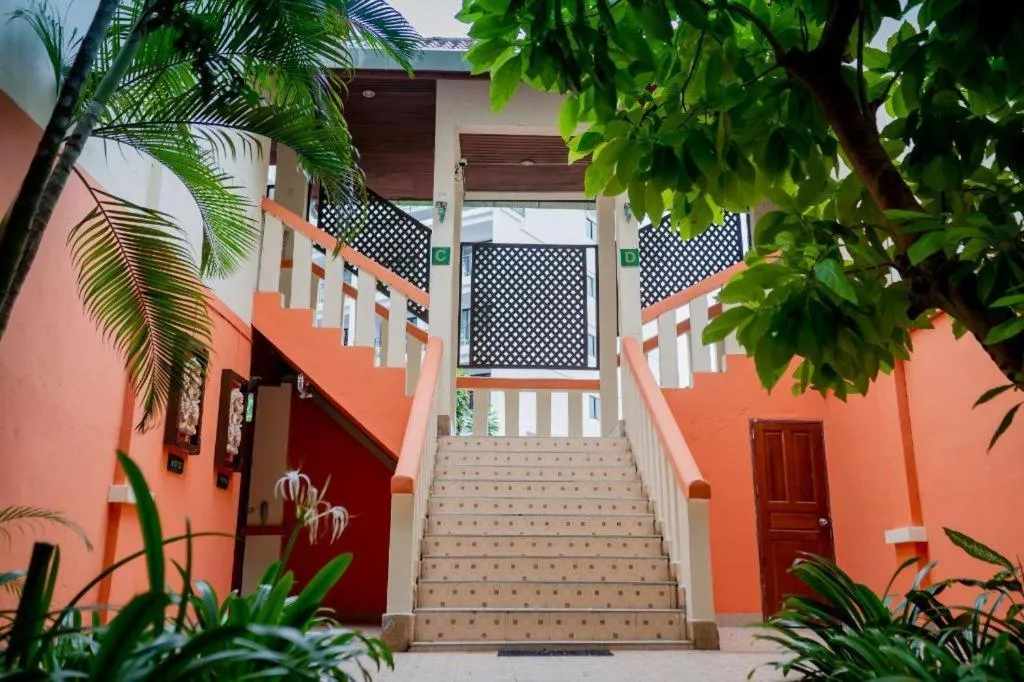 Hyton Leelavadee Hotel