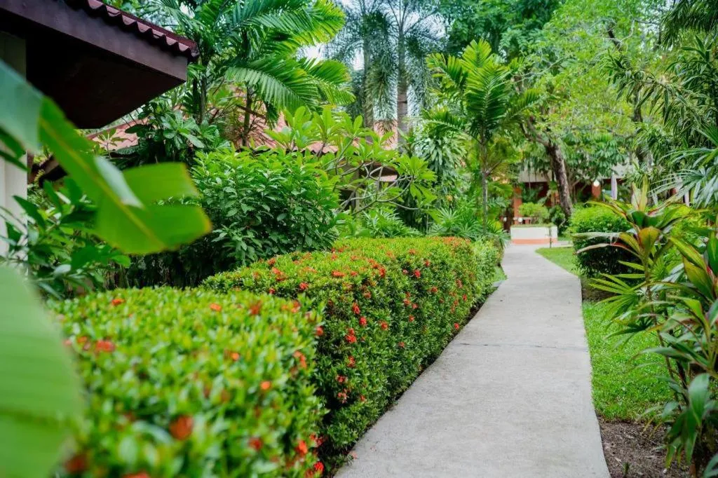 Hyton Leelavadee Hotel