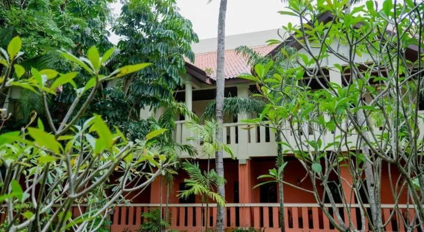 Hyton Leelavadee Hotel