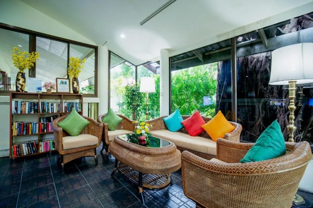 Hyton Leelavadee Hotel