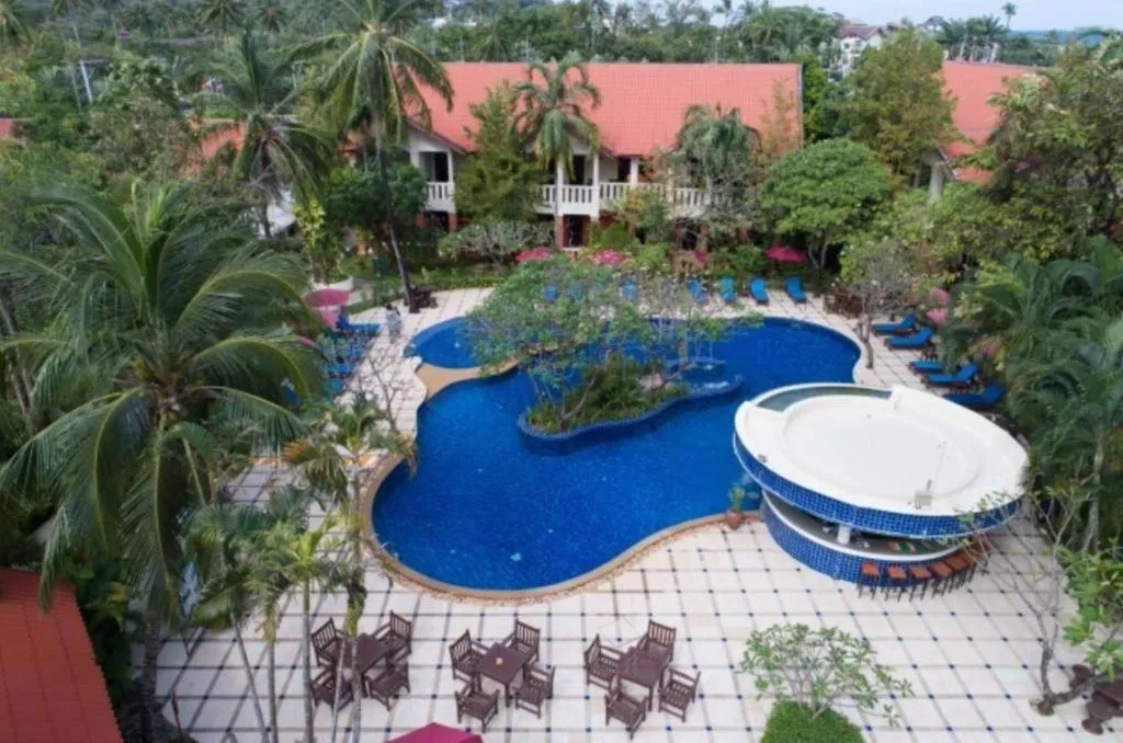 Hyton Leelavadee Hotel