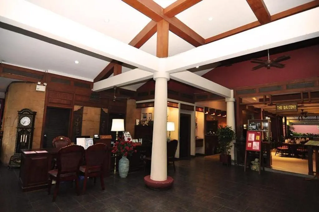 Hyton Leelavadee Hotel