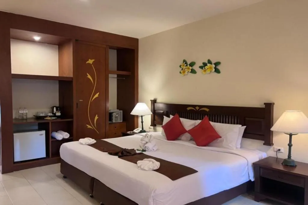 Bed in Hyton Leelavadee Hotel