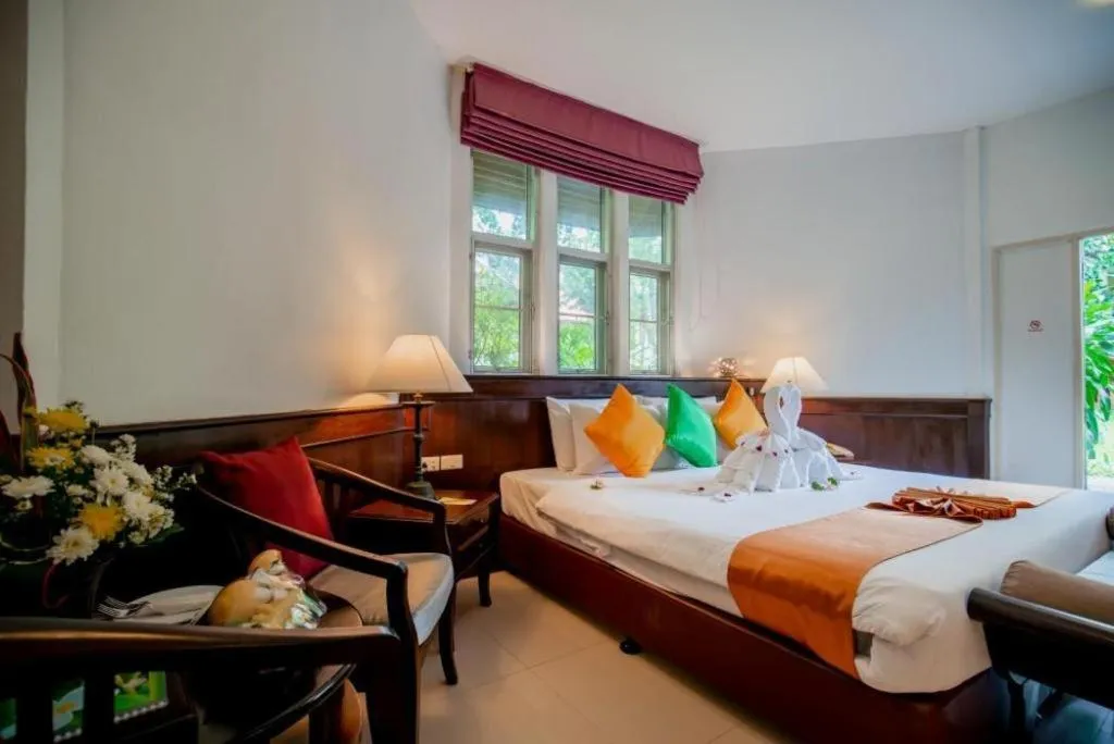 Bed in Hyton Leelavadee Hotel