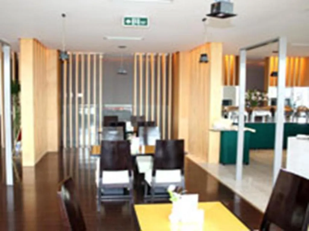 Jinjiang Inn Tianjin Binhai New District Tanggu Metro Station