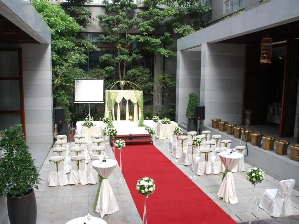 Guangzhou Carat Hotel