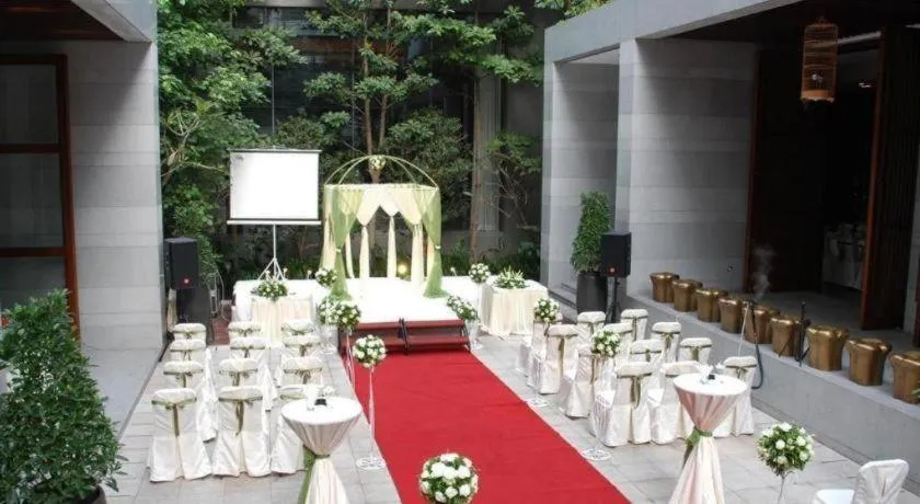 Guangzhou Carat Hotel