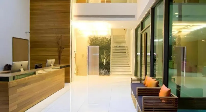 Seven Zea Chic Hotel