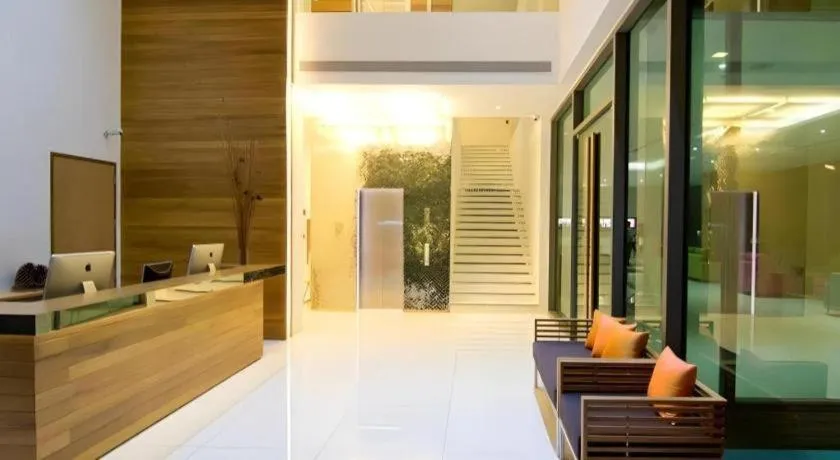 Seven Zea Chic Hotel