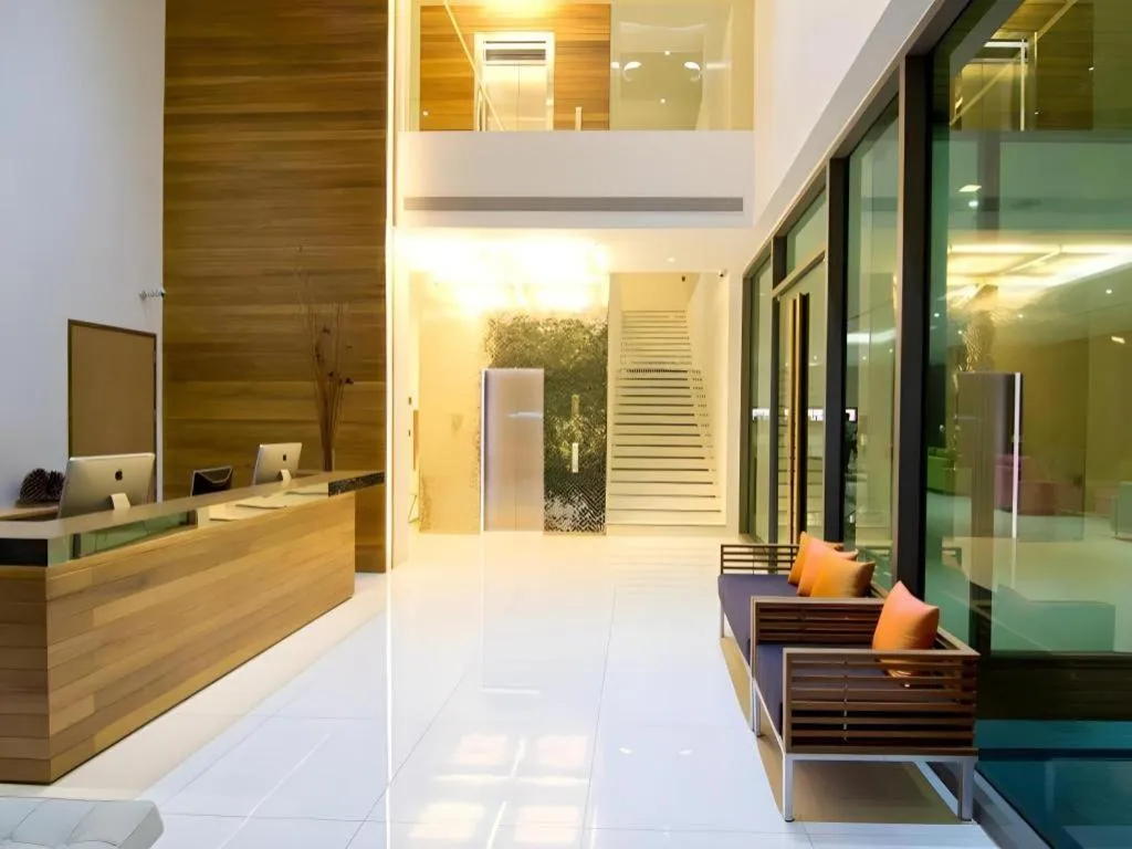 Seven Zea Chic Hotel