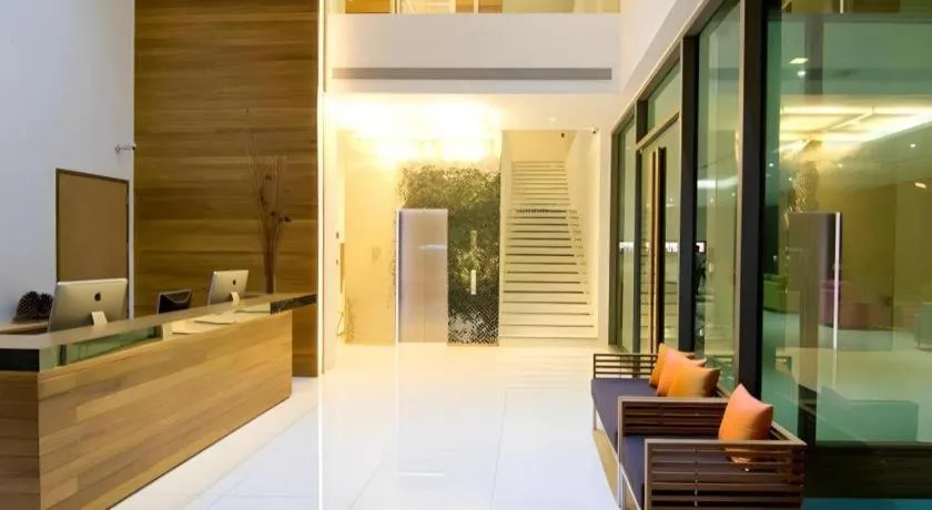 Seven Zea Chic Hotel