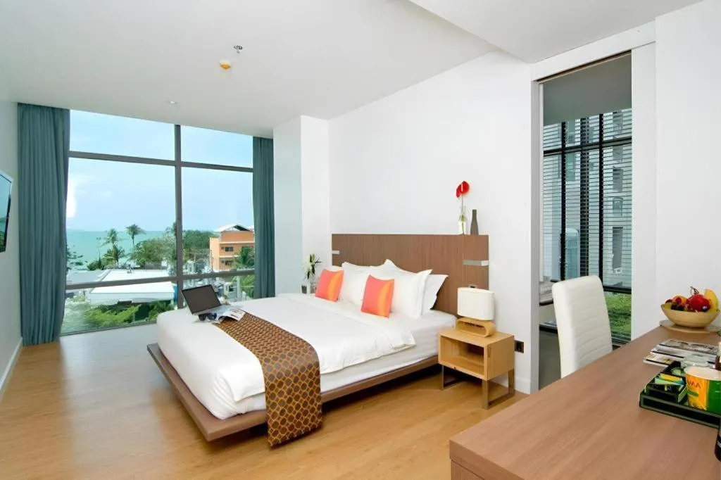 Bed in Seven Zea Chic Hotel