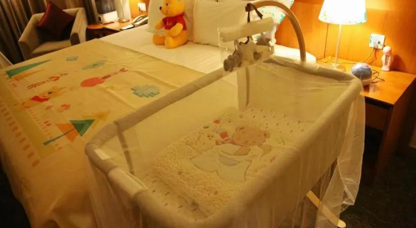 Bed in Jinglun Hotel