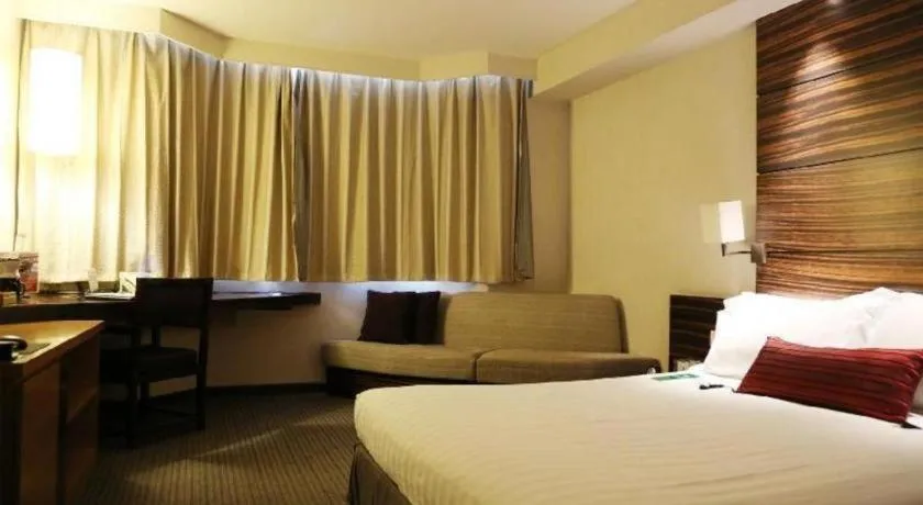 Bed in Jinglun Hotel