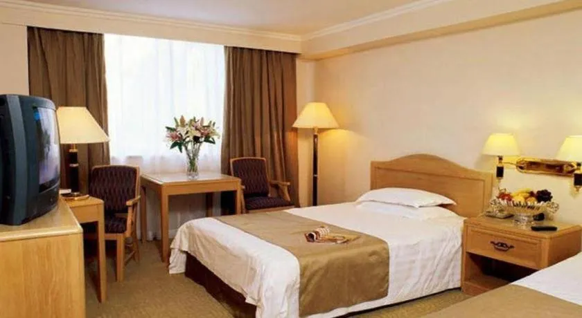 Bed in Jinglun Hotel