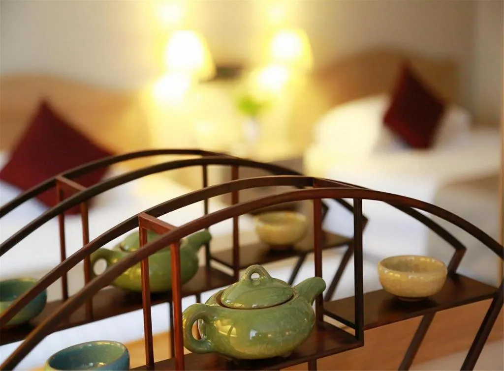 Bed in Jinglun Hotel