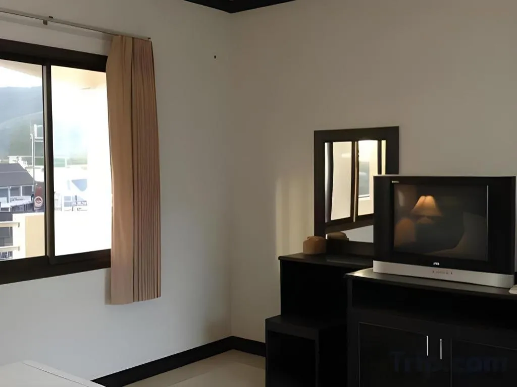 Kamala Phuyai Resort