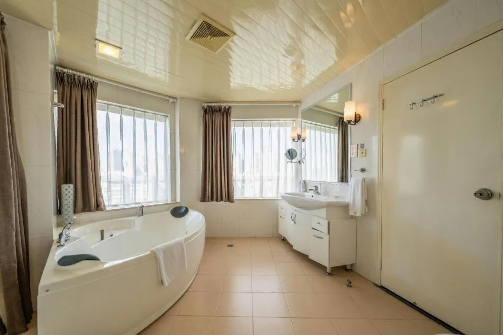 Bed in Expo Garden Hotel