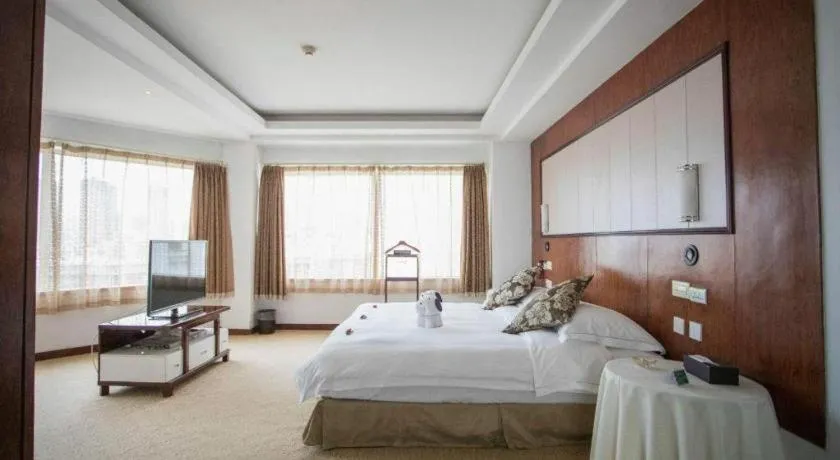 Bed in Expo Garden Hotel