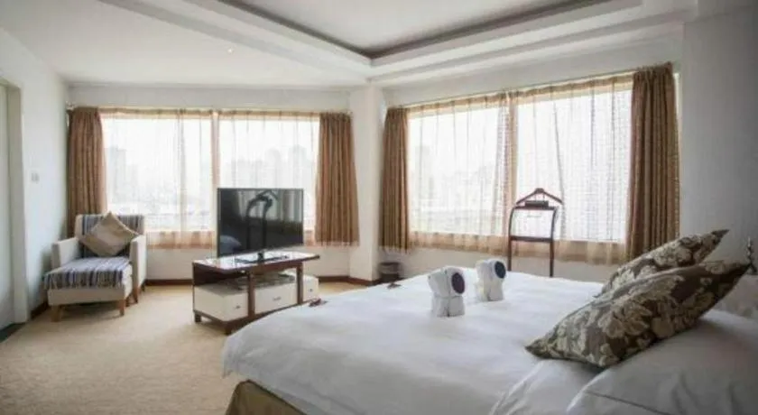 Bed in Expo Garden Hotel