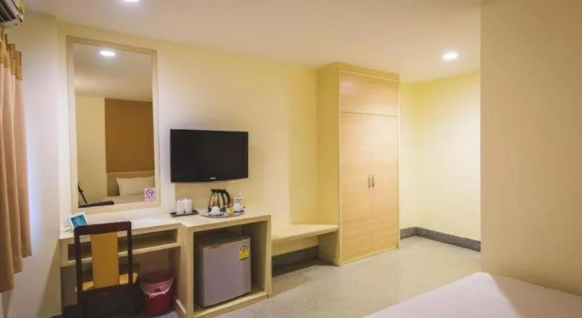 Bed in New Suanmali Hotel