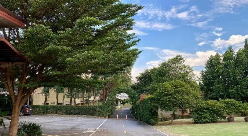 Ruen Maihom Riverside Cottage