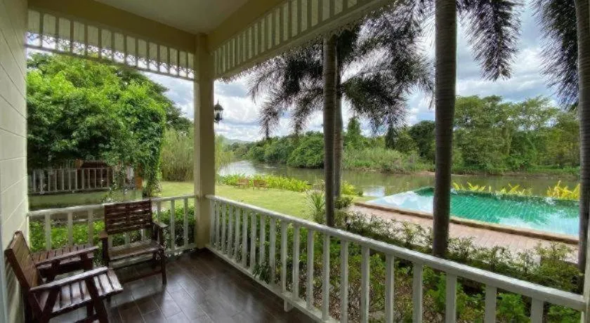 Ruen Maihom Riverside Cottage