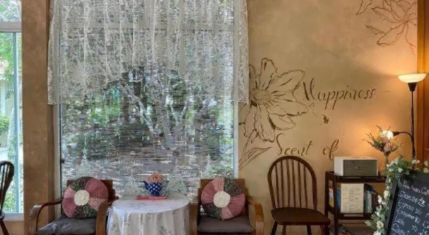 Ruen Maihom Riverside Cottage