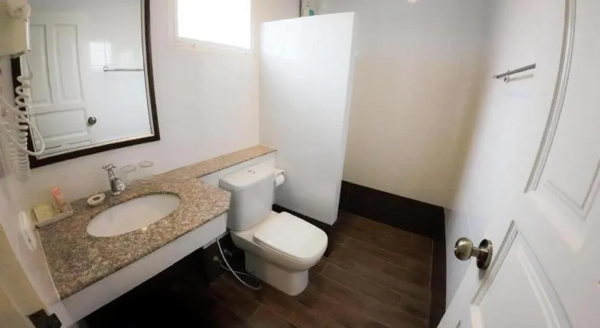 Ruen Maihom Riverside Cottage