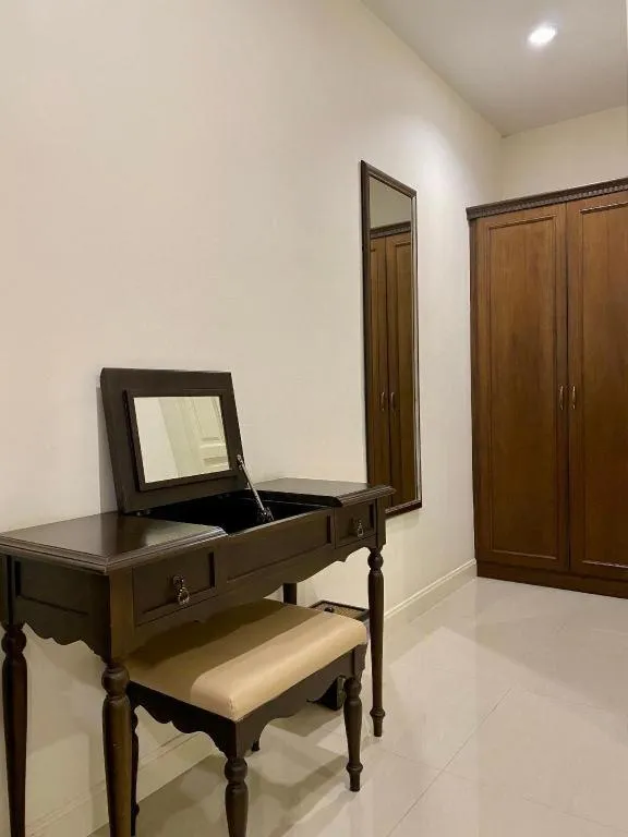 Ruen Maihom Riverside Cottage