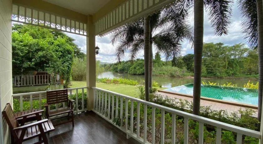 Ruen Maihom Riverside Cottage