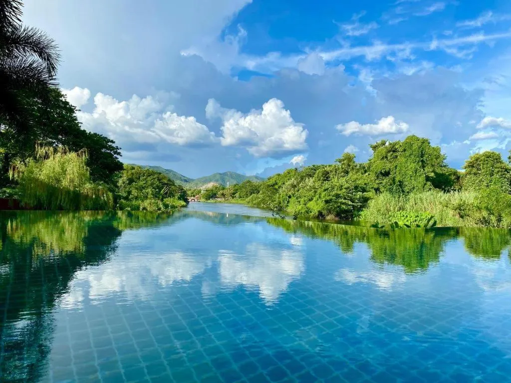Ruen Maihom Riverside Cottage