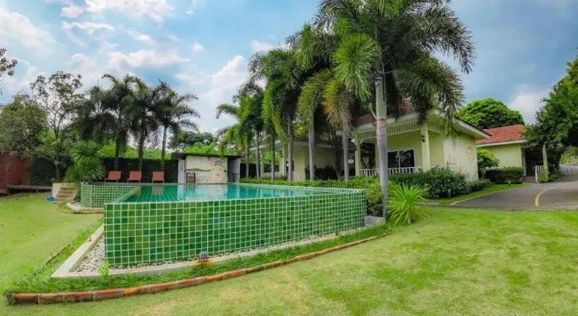 Ruen Maihom Riverside Cottage