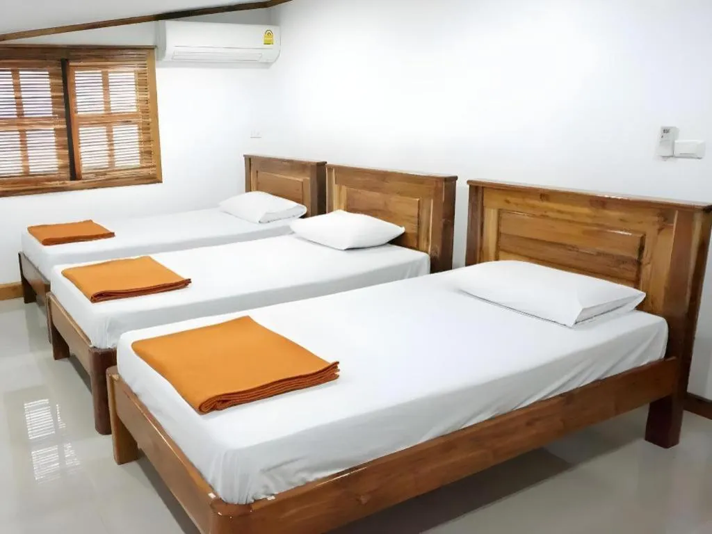 Bed in Thongphaphum Place