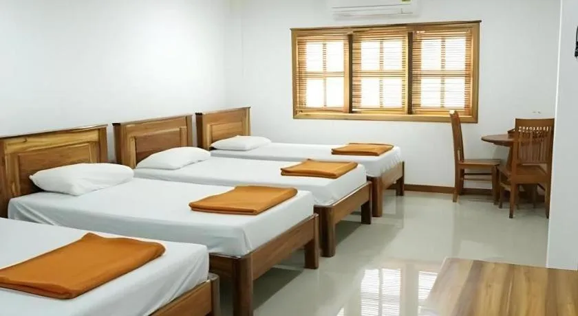 Bed in Thongphaphum Place