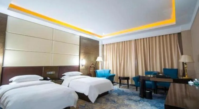 Bed in Qingdao Danube International Hotel