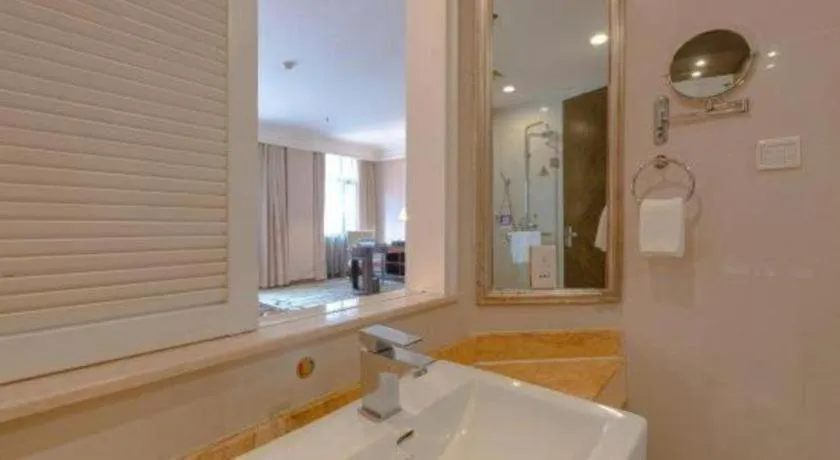 Qingdao Danube International Hotel