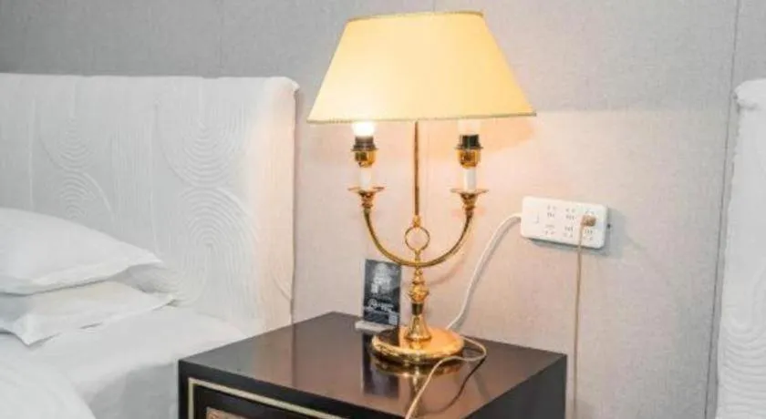 Bed in Qingdao Danube International Hotel