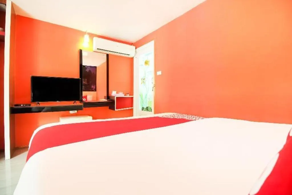 Bed in OYO 271 The Resort Romklao