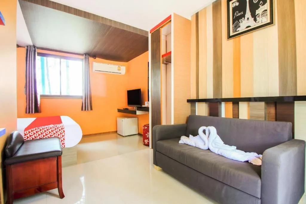 Bed in OYO 271 The Resort Romklao