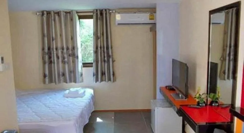 Bed in OYO 271 The Resort Romklao