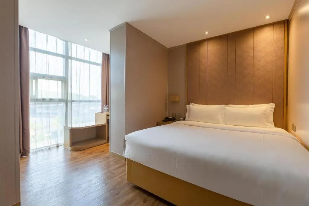Bed in Lavande Hotel Guangzhou Tianhe Park Metro Station