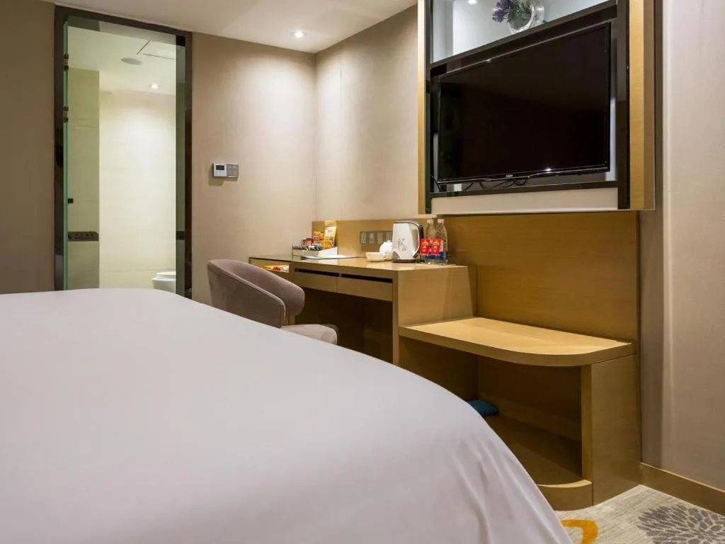 Bed in Lavande Hotel Guangzhou Tianhe Park Metro Station