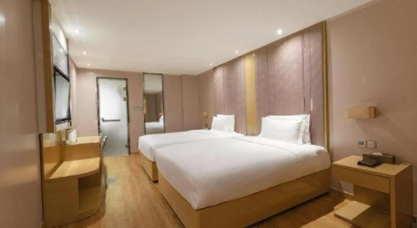 Bed in Lavande Hotel Guangzhou Tianhe Park Metro Station
