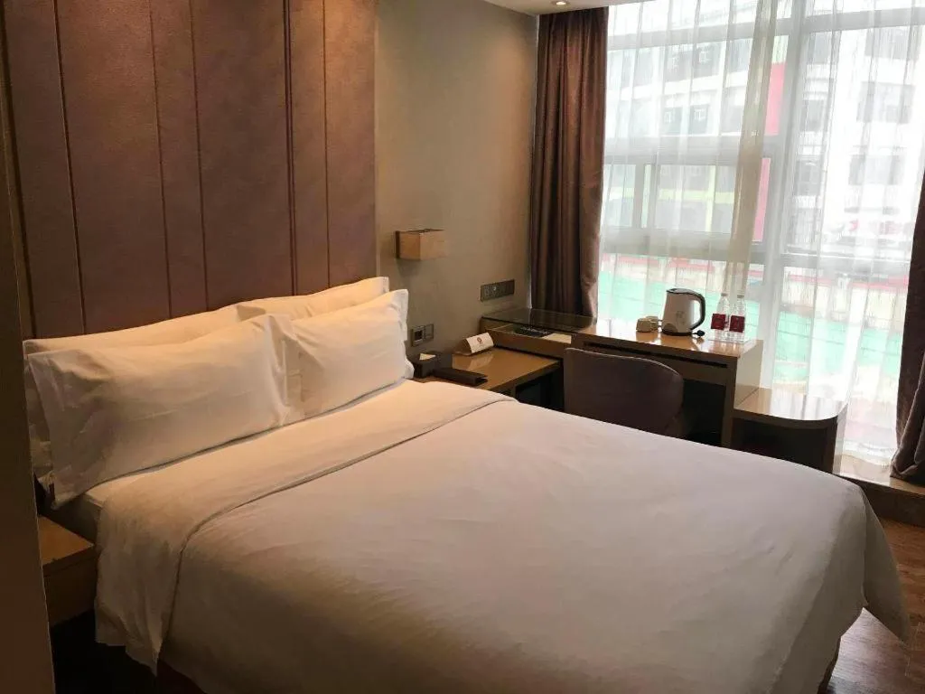 Bed in Lavande Hotel Guangzhou Tianhe Park Metro Station